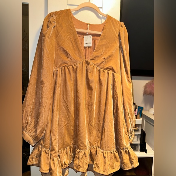 NWT Free PeopleEstella Velvet Mini Dress In Rose Pearl - Picture 10 of 11